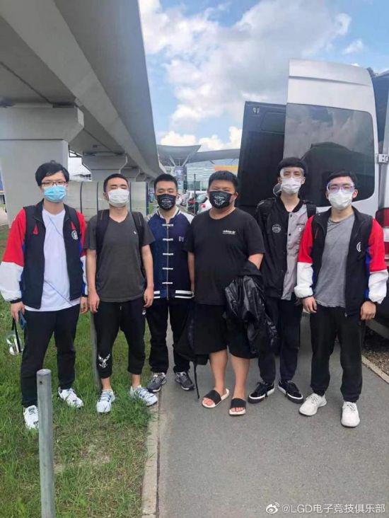 南极光潘连兴如何颠覆游戏主机供应链